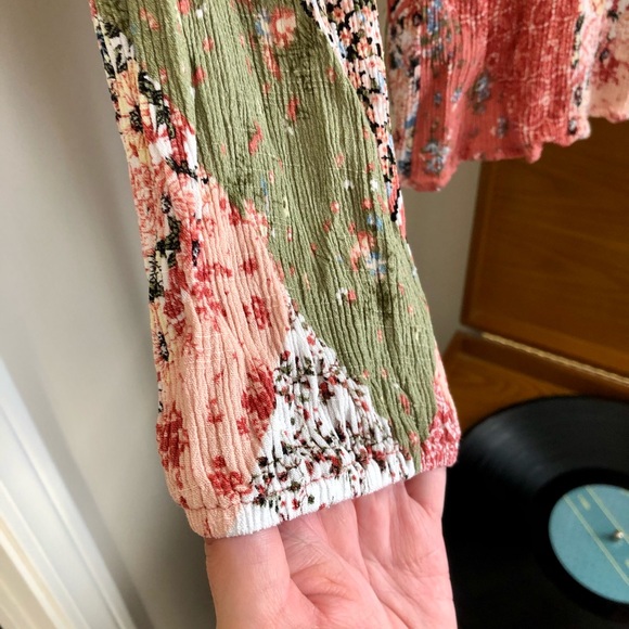 LUQ Ramona Peplum Top Sz Large(FITS LIKE MEDIUM!!) - Picture 7 of 9